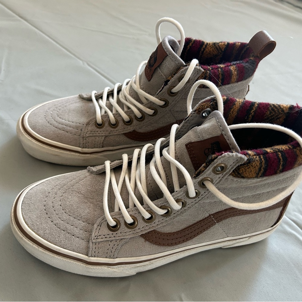 Aztec grey Vans